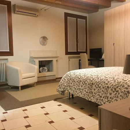 B&B Via Garibaldi Lonigo Luaran gambar